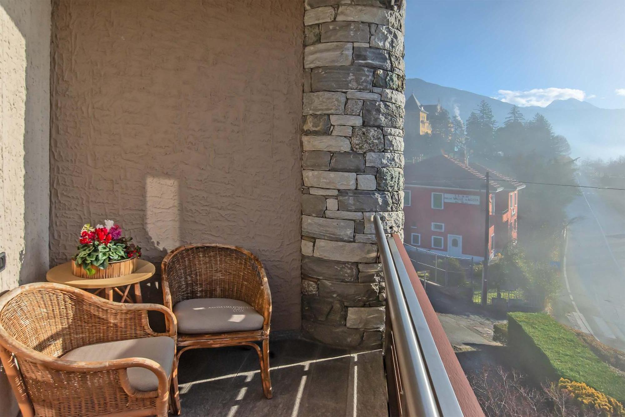 Hotel Relais Du Foyer Châtillon Esterno foto