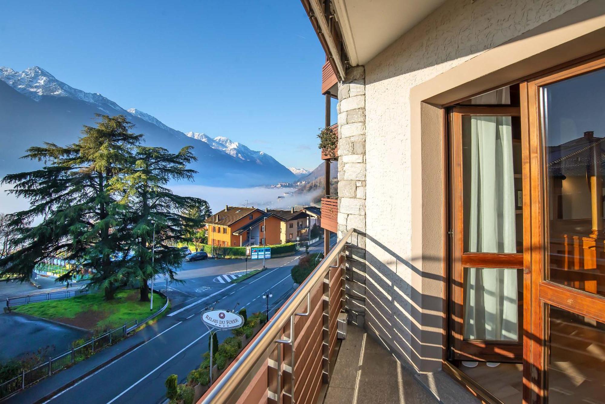 Hotel Relais Du Foyer Châtillon Esterno foto