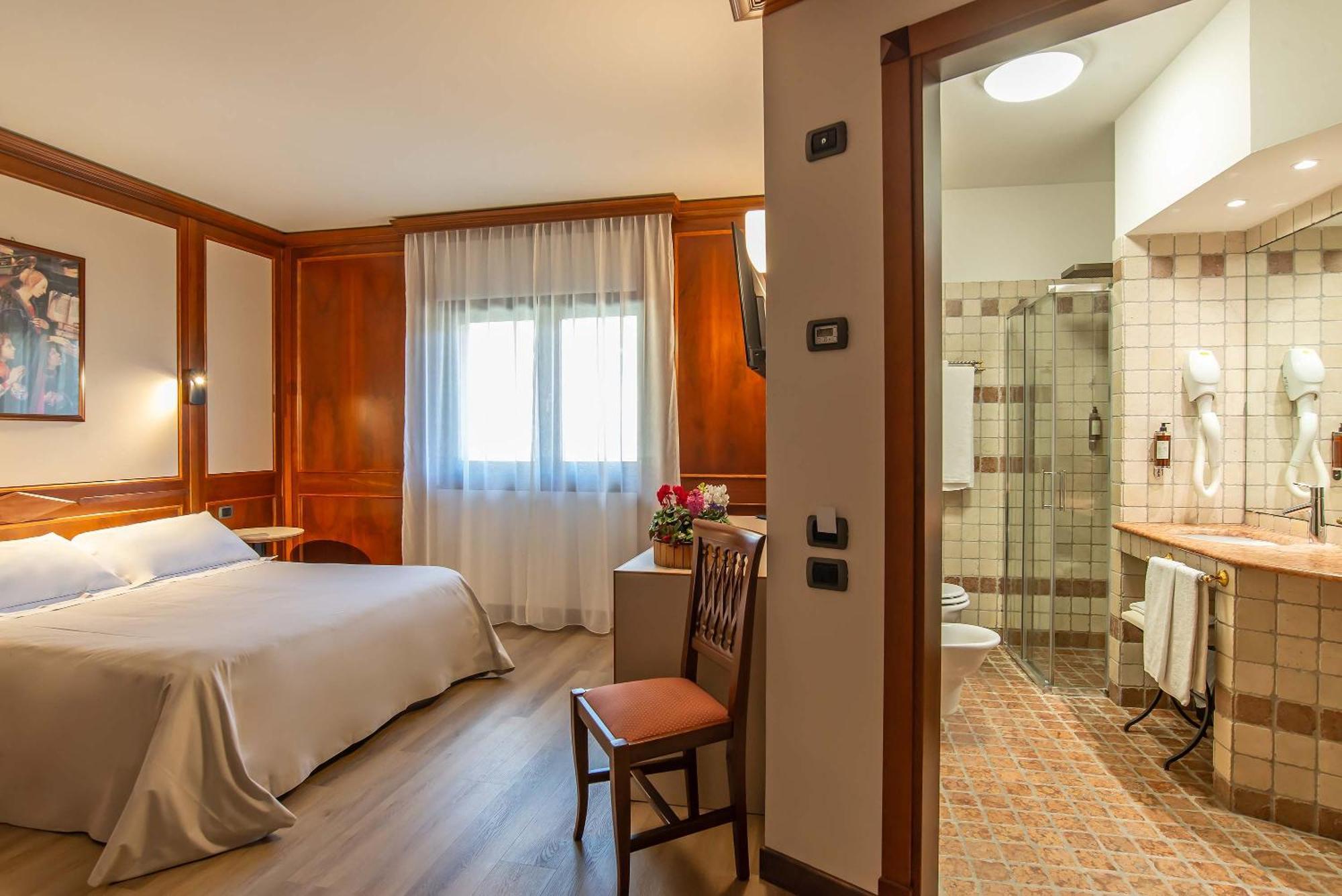 Hotel Relais Du Foyer Châtillon Esterno foto